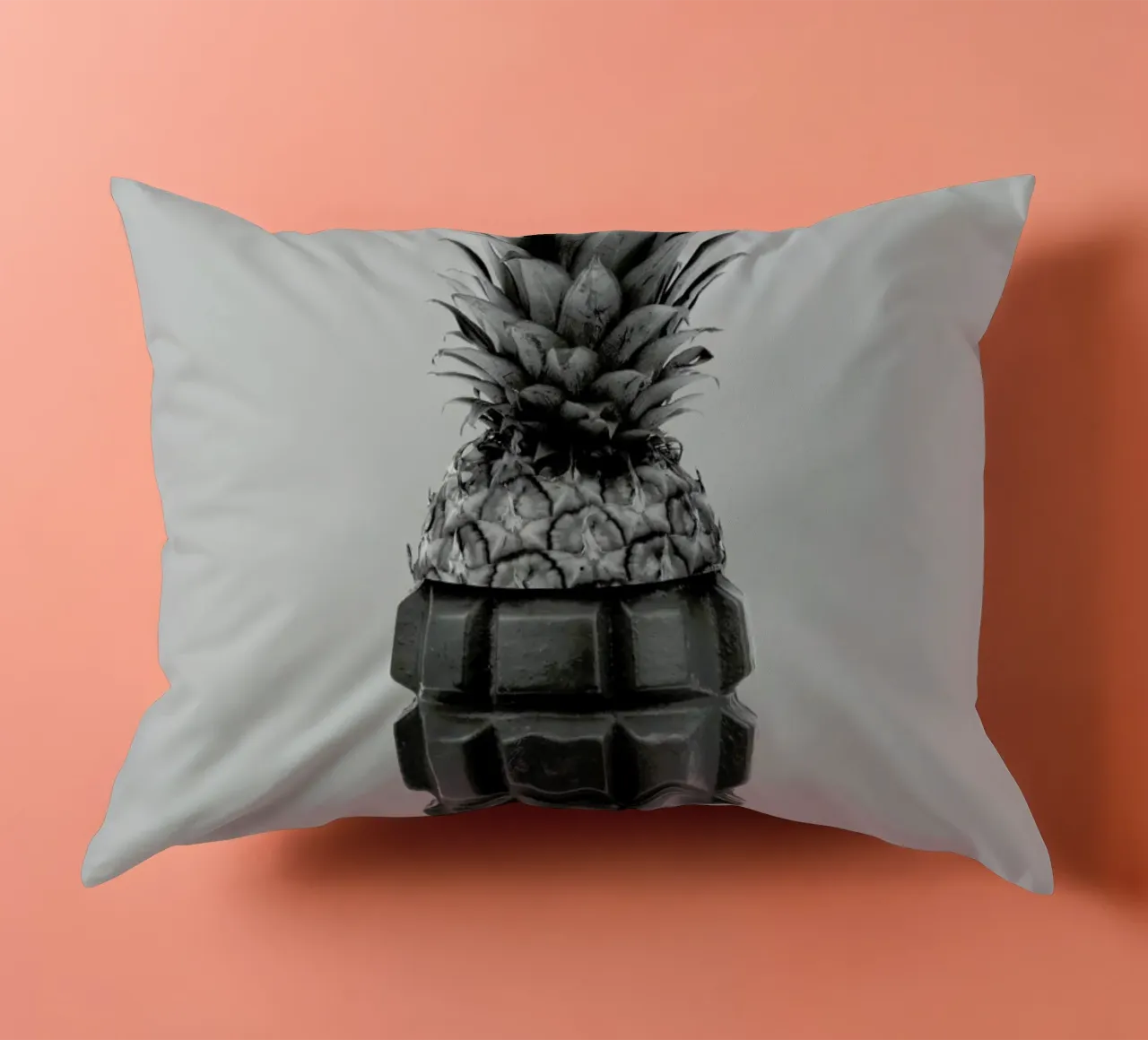 Grenapple cuscino da Chris Wharton