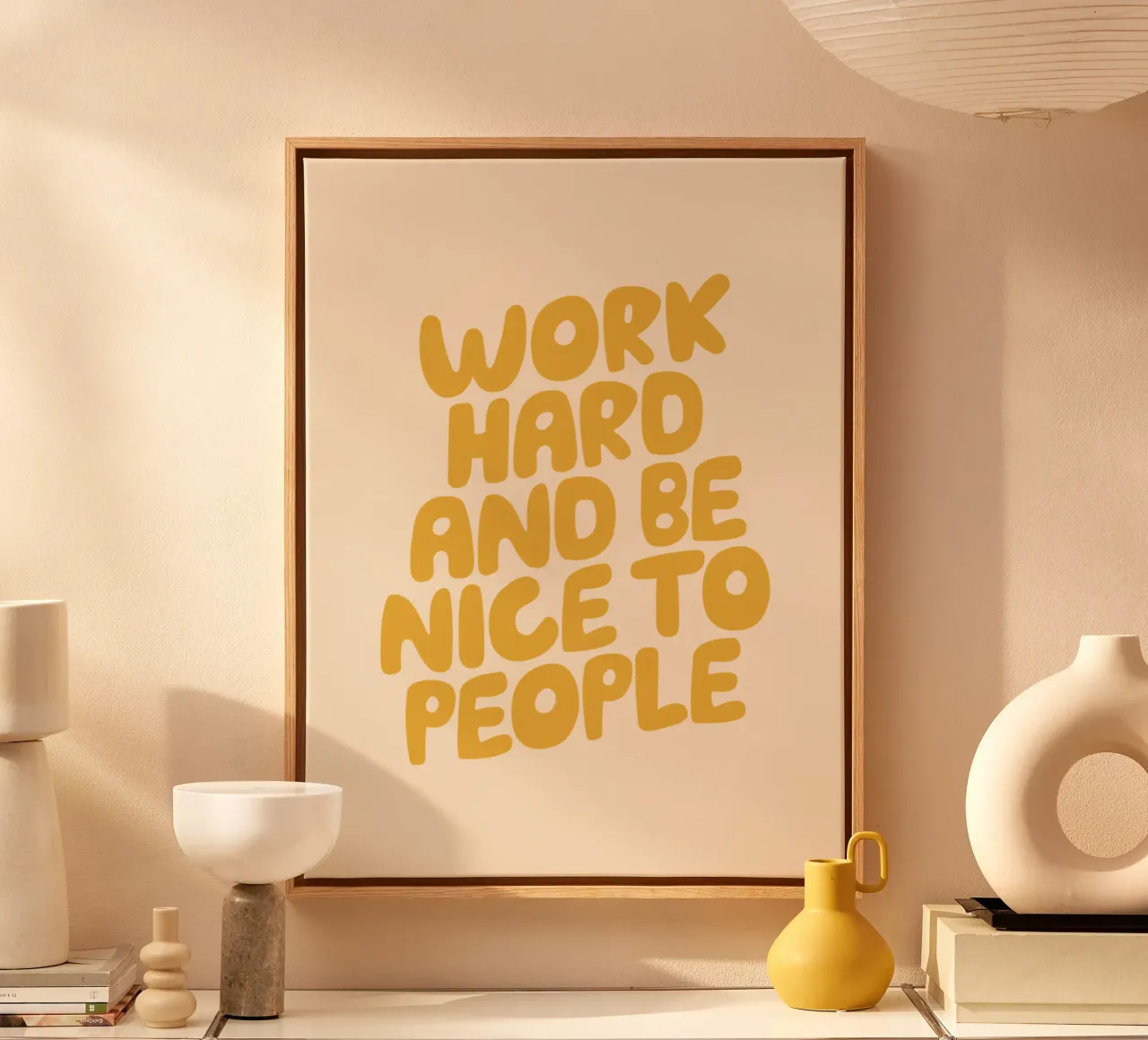 Travailler dur et être gentil avec les gens Jaune Typographie Design toile de THE MOTIVATED TYPE
