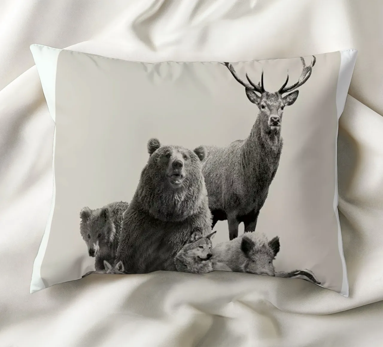 Bird And Forest Animals cuscino da Sarah Bühler