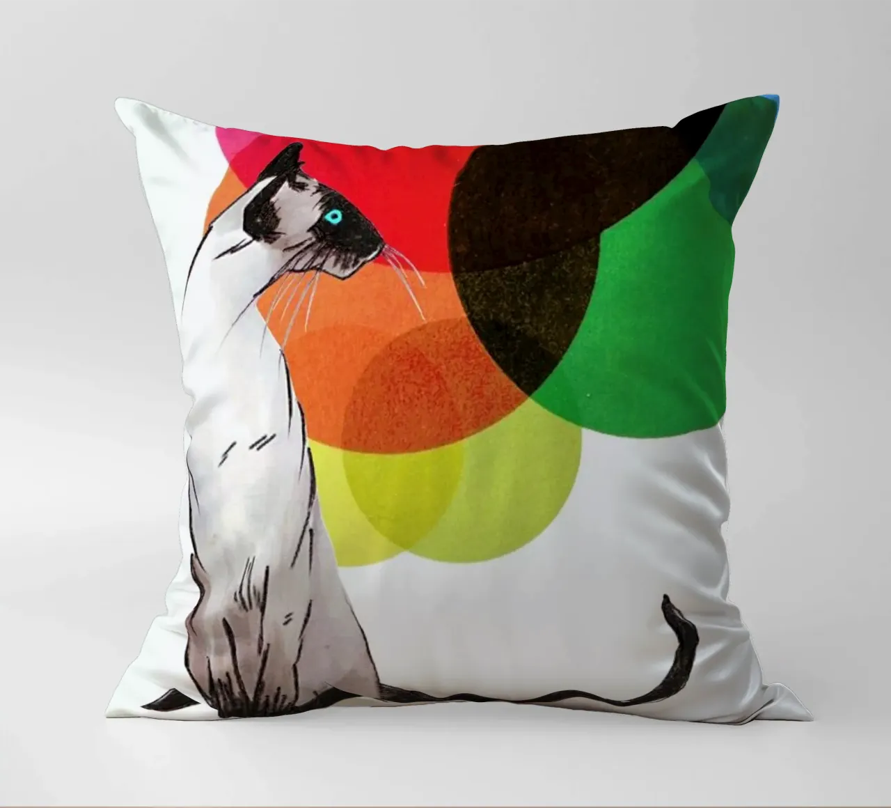 Siamese Cat with colorful balls cuscino da Rococco LA
