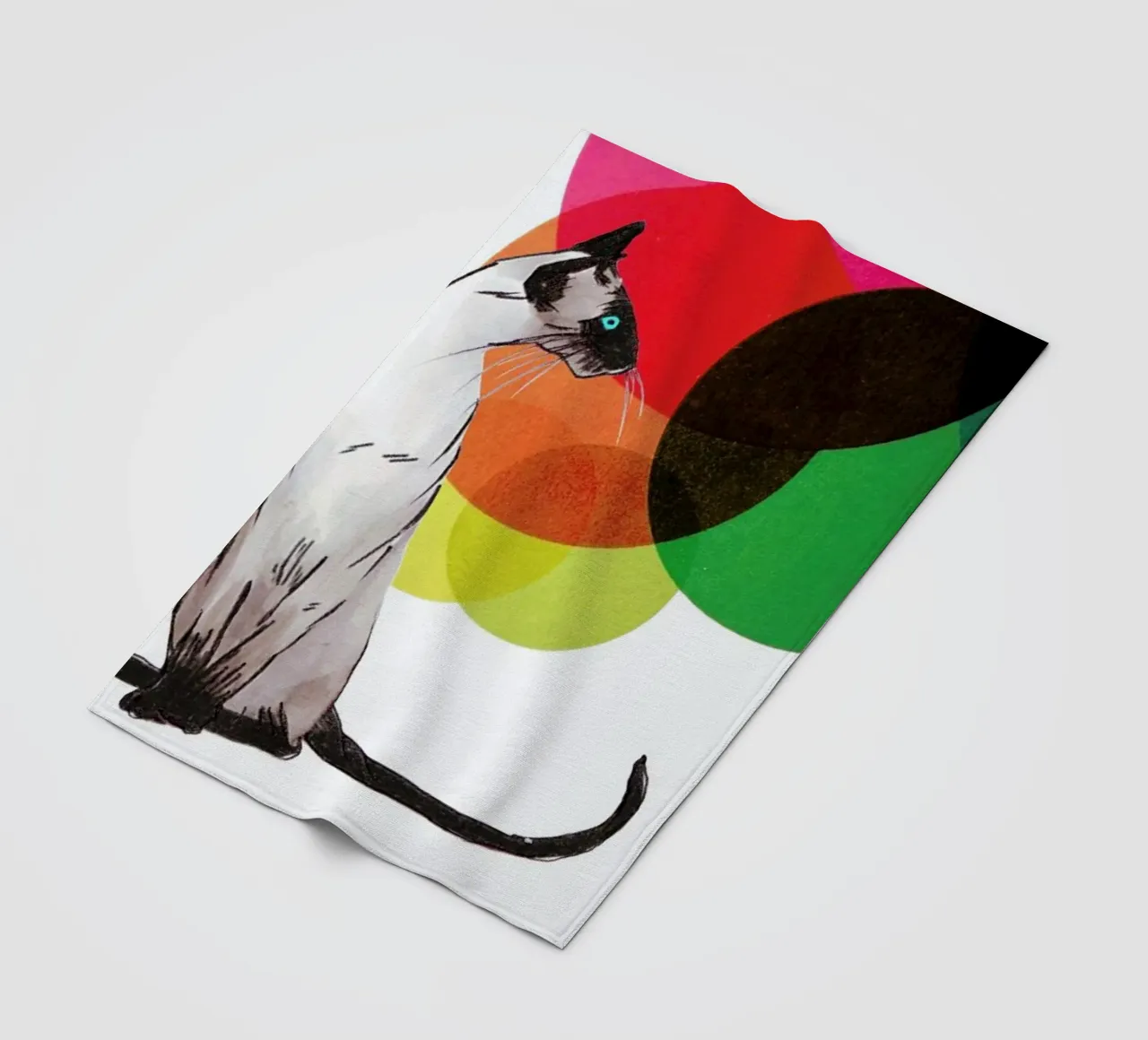 Siamese Cat with colorful balls coperta in pile da Rococco LA