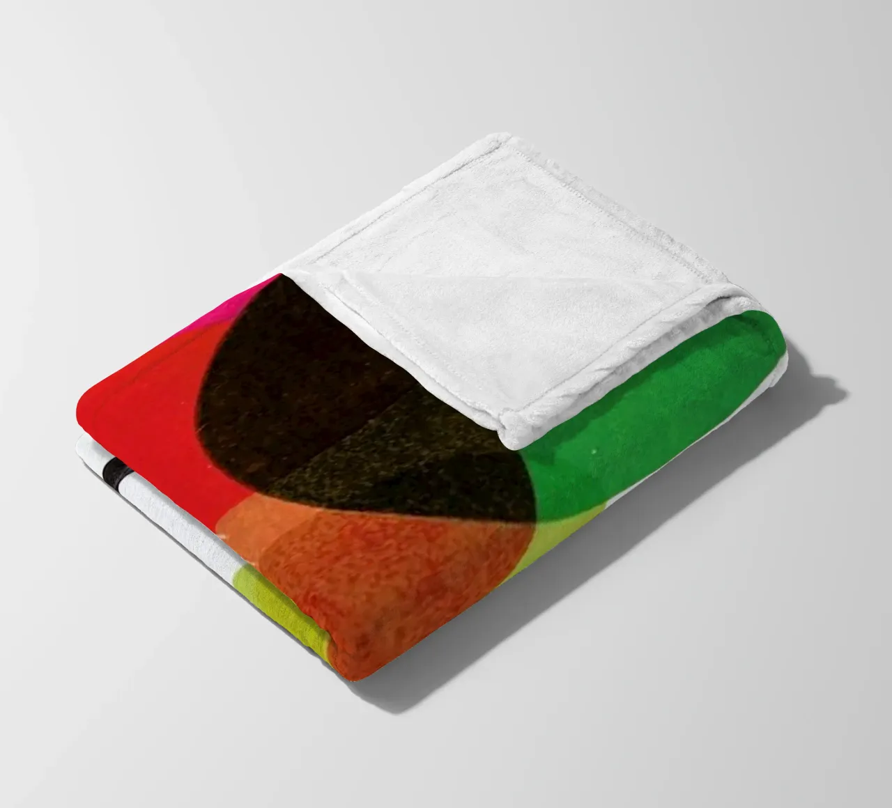 Siamese Cat with colorful balls coperta in pile da Rococco LA