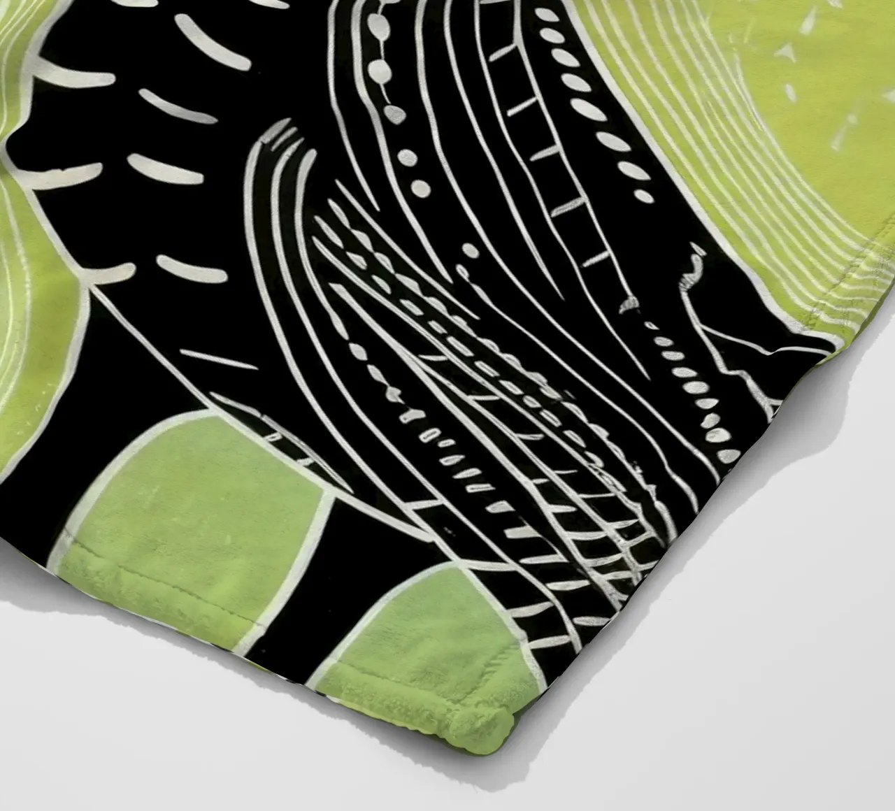 Cassowary verde 2 coperta in pile da Minimal Animal Art