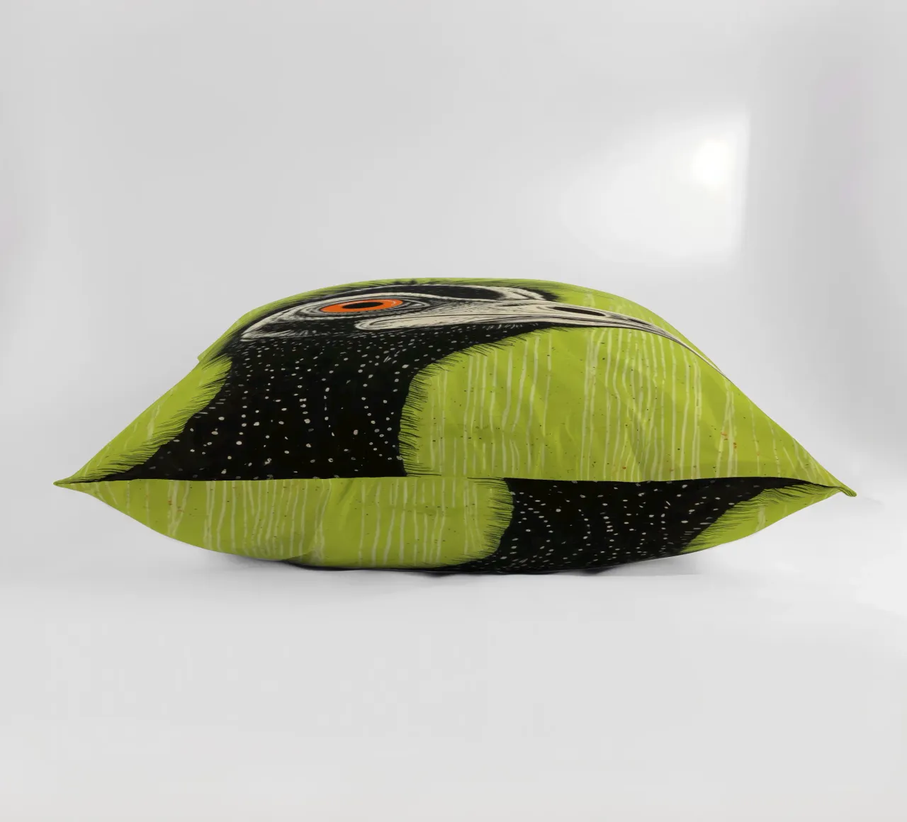 Cassowary verde 3 cuscino da Minimal Animal Art