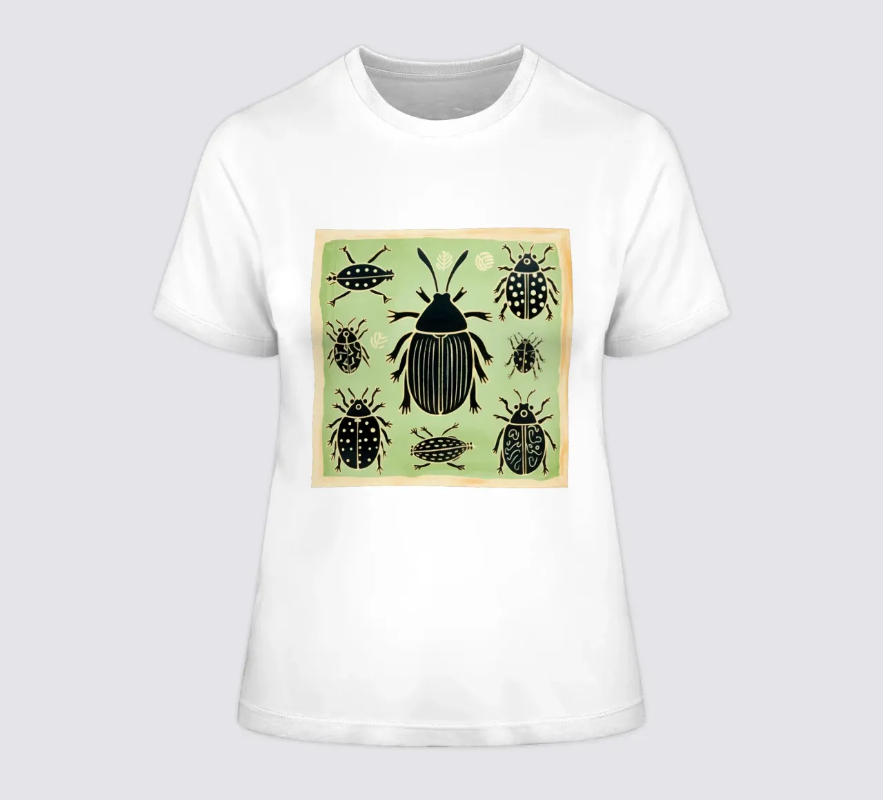 Cucaracha verde 1 camiseta de mujer de Minimal Animal Art