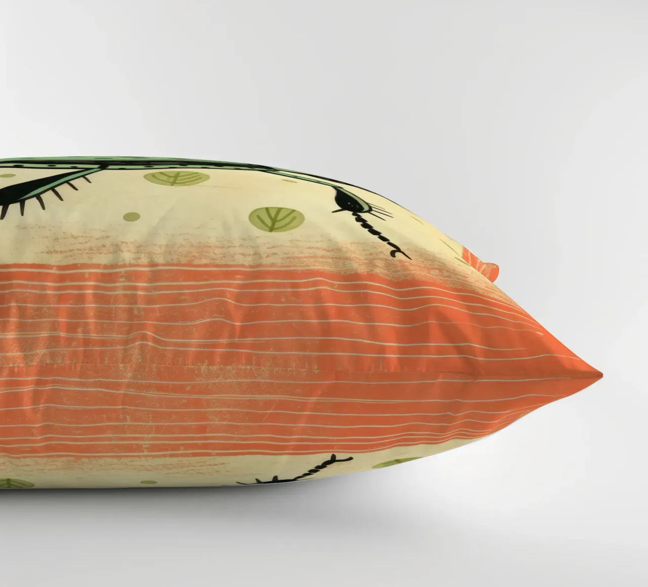 Scarafaggio verde 4 cuscino da Minimal Animal Art