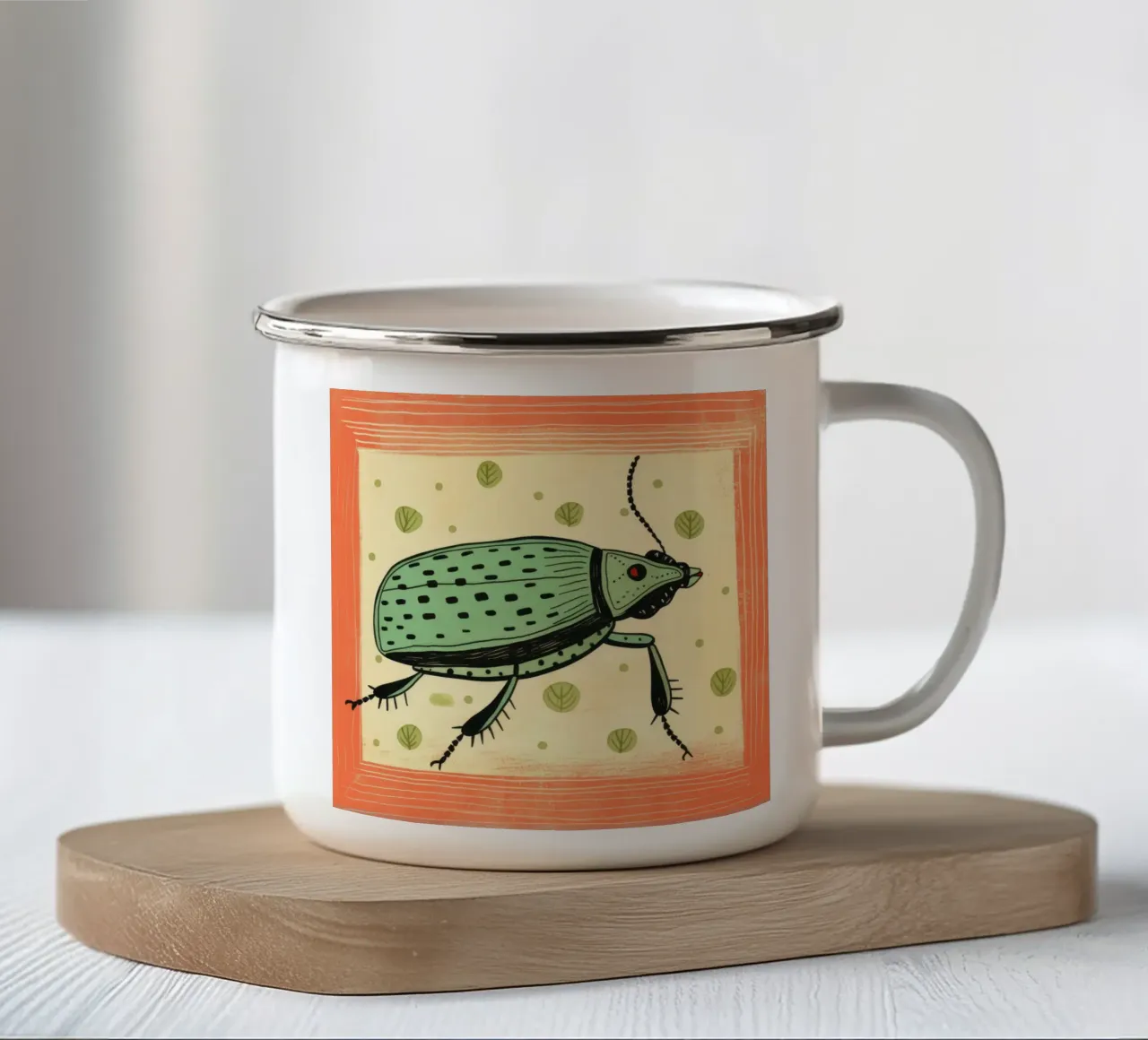 Scarafaggio verde 4 tazza in smalto da Minimal Animal Art