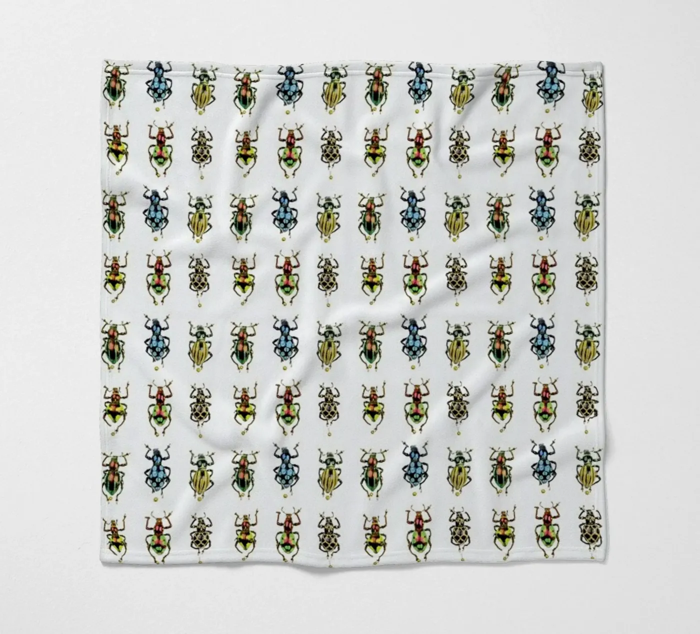 Tiny Beetles Fleecedecke von Curious Collections by Marielle Leenders