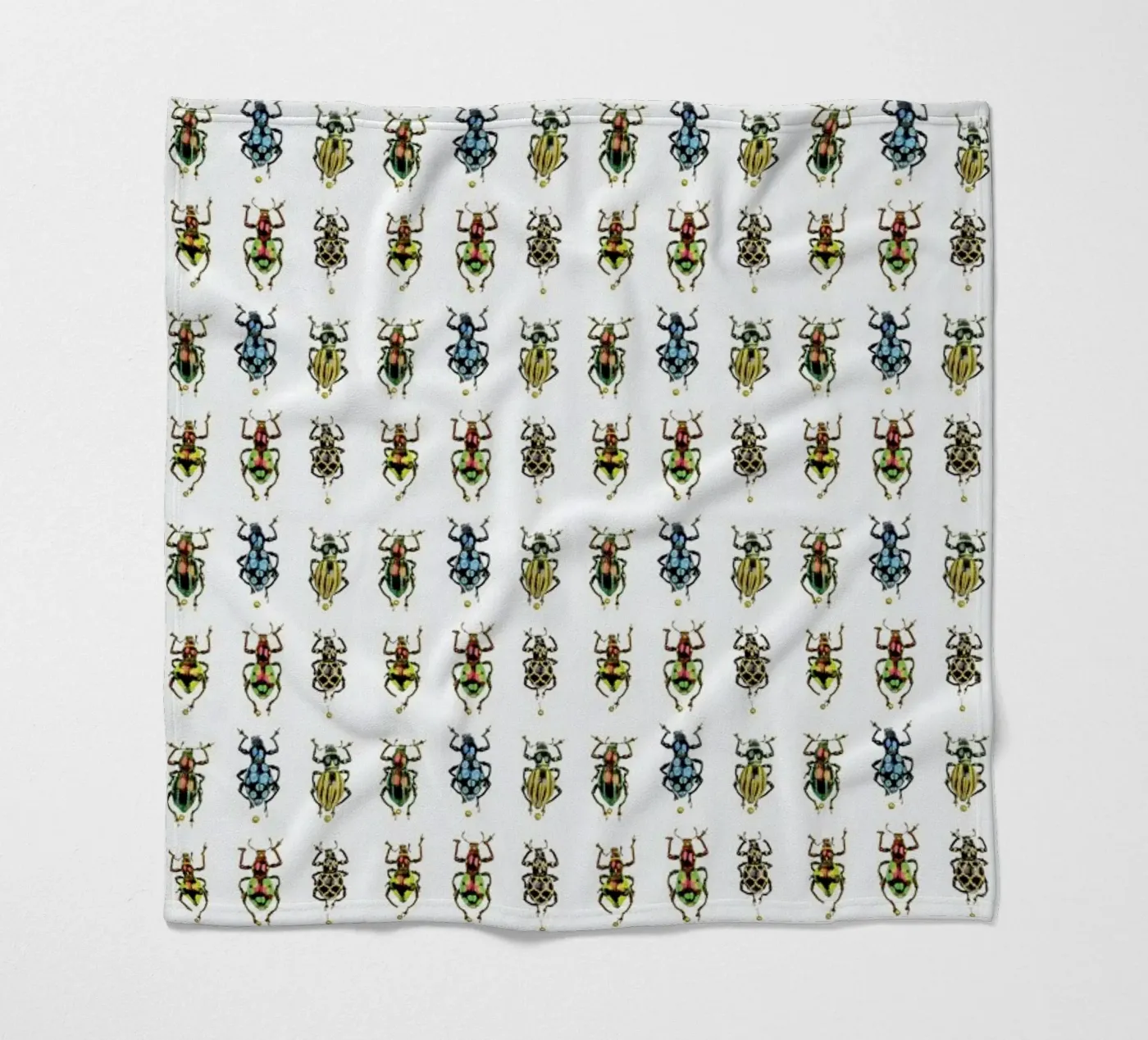 Tiny Beetles Fleecedecke von Curious Collections by Marielle Leenders