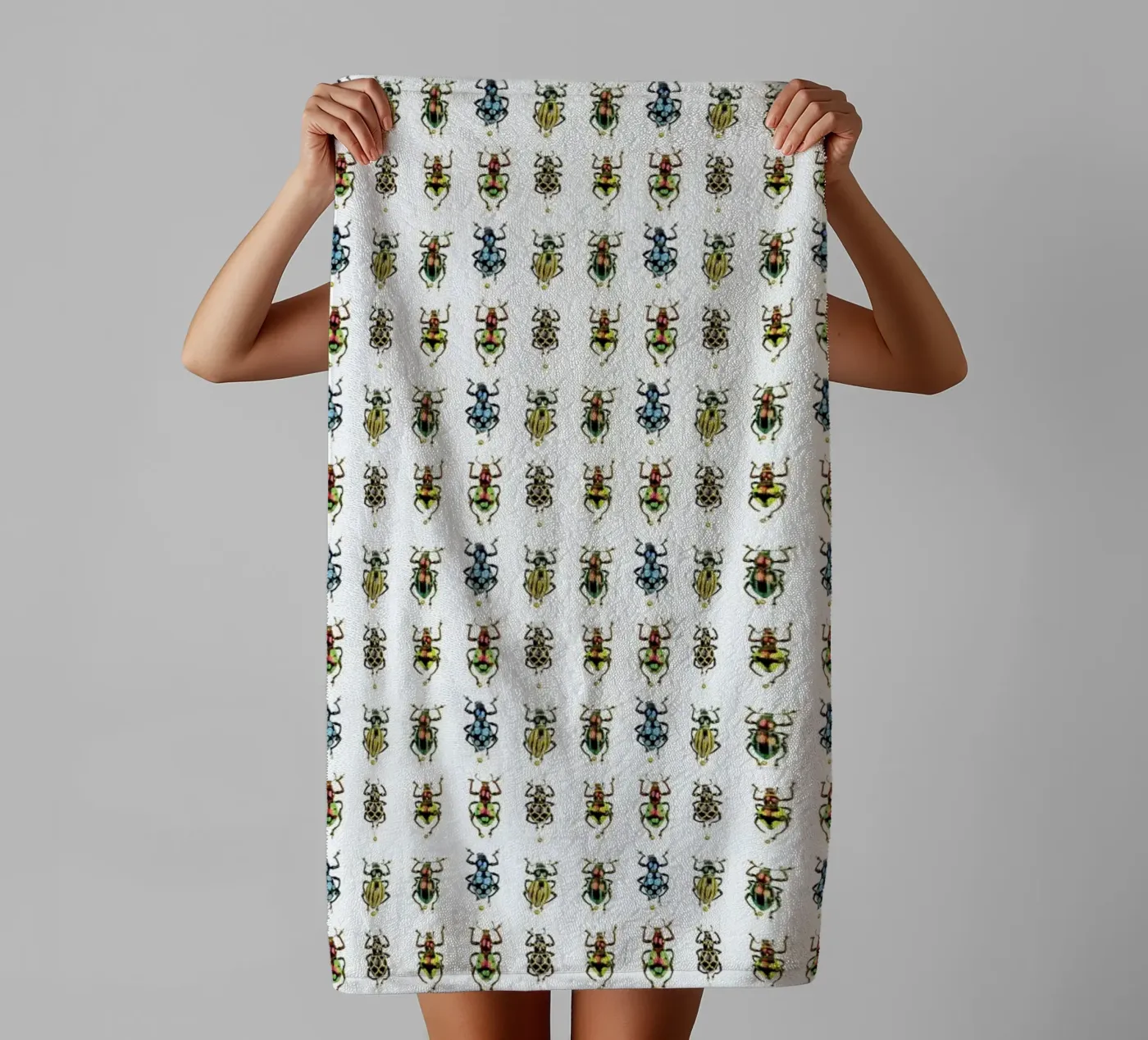 Tiny Beetles badhanddoek van Curious Collections by Marielle Leenders