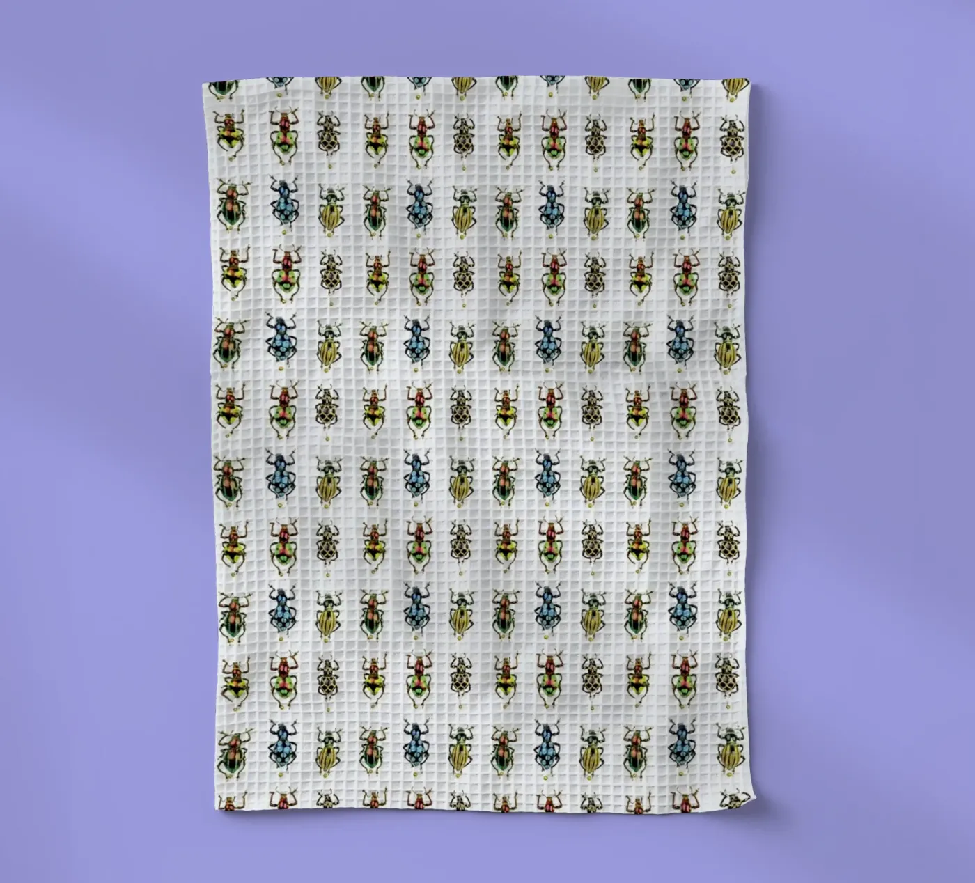 Tiny Beetles theedoek van Curious Collections by Marielle Leenders