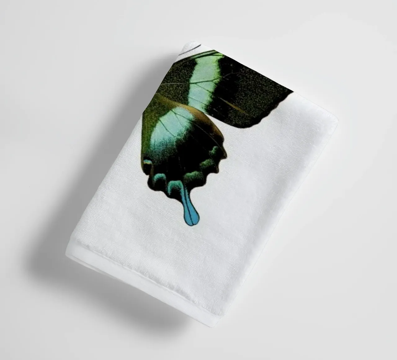 Butterfly 2 Handtuch von Curious Collections by Marielle Leenders