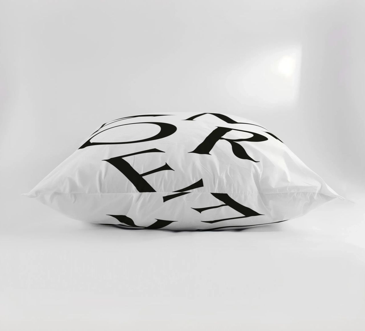 AMORE cuscino da Katja Stehle Design