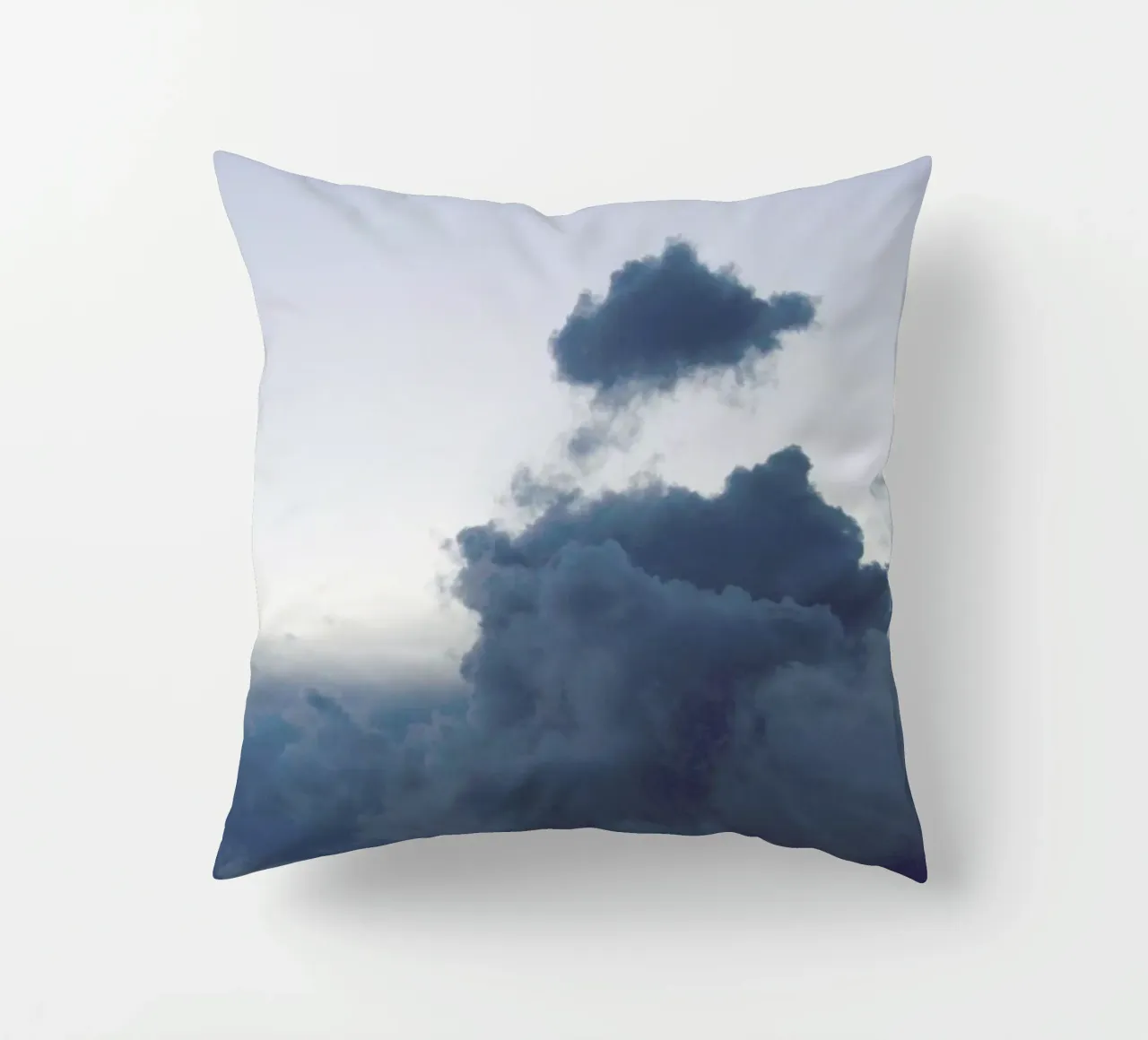 Above 1/2 cuscino da Studio Nahili