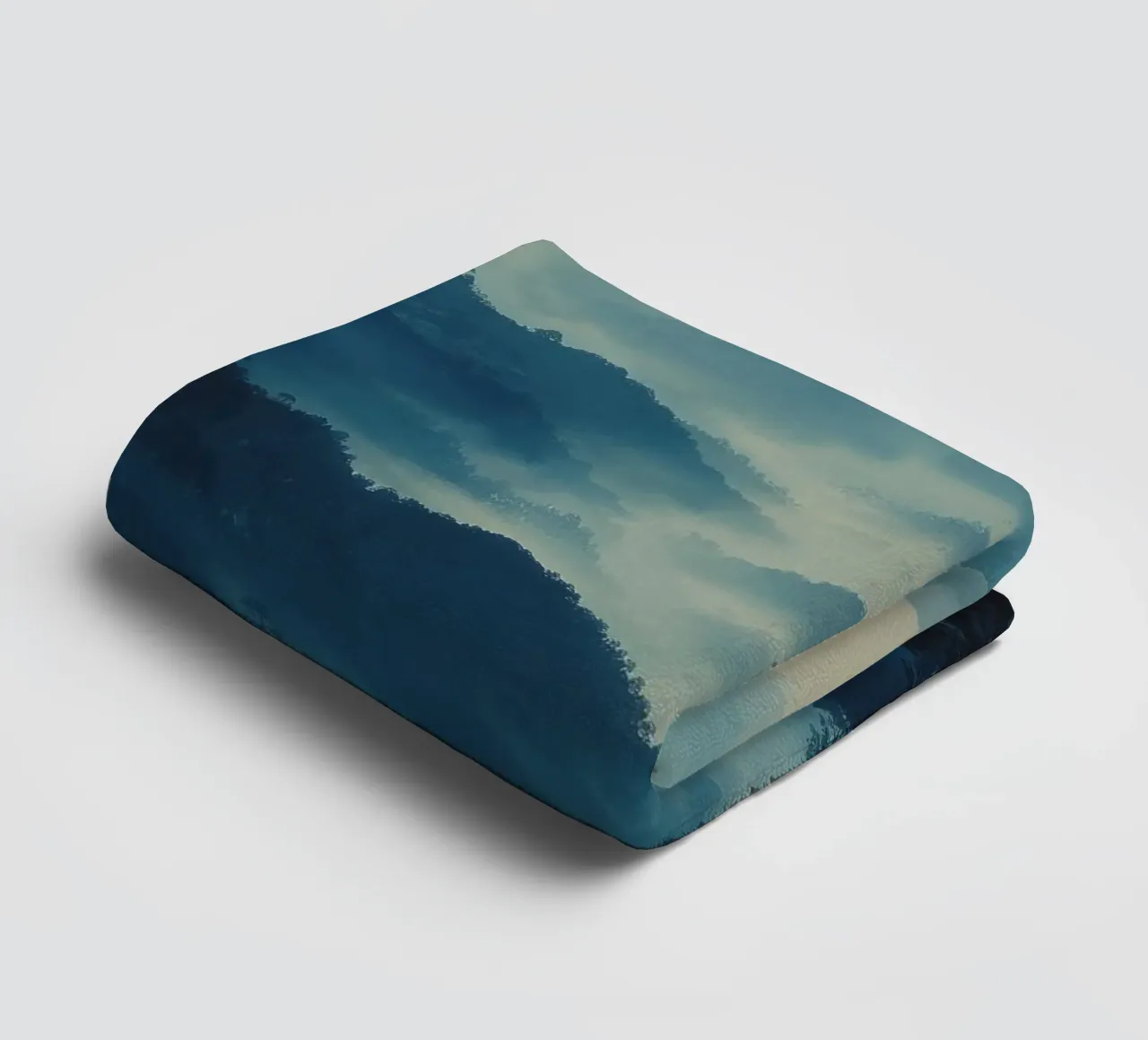 Mist emerge 4 - teal, icon asciugamano da bagno da The Quiet Senju
