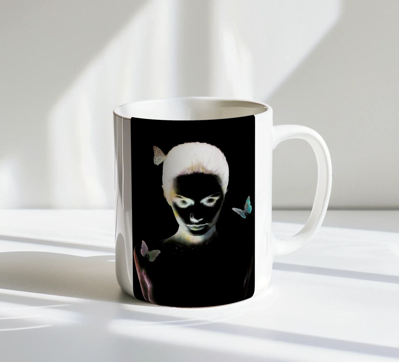 Illuminate Me tazza in ceramica da Dániel Taylor