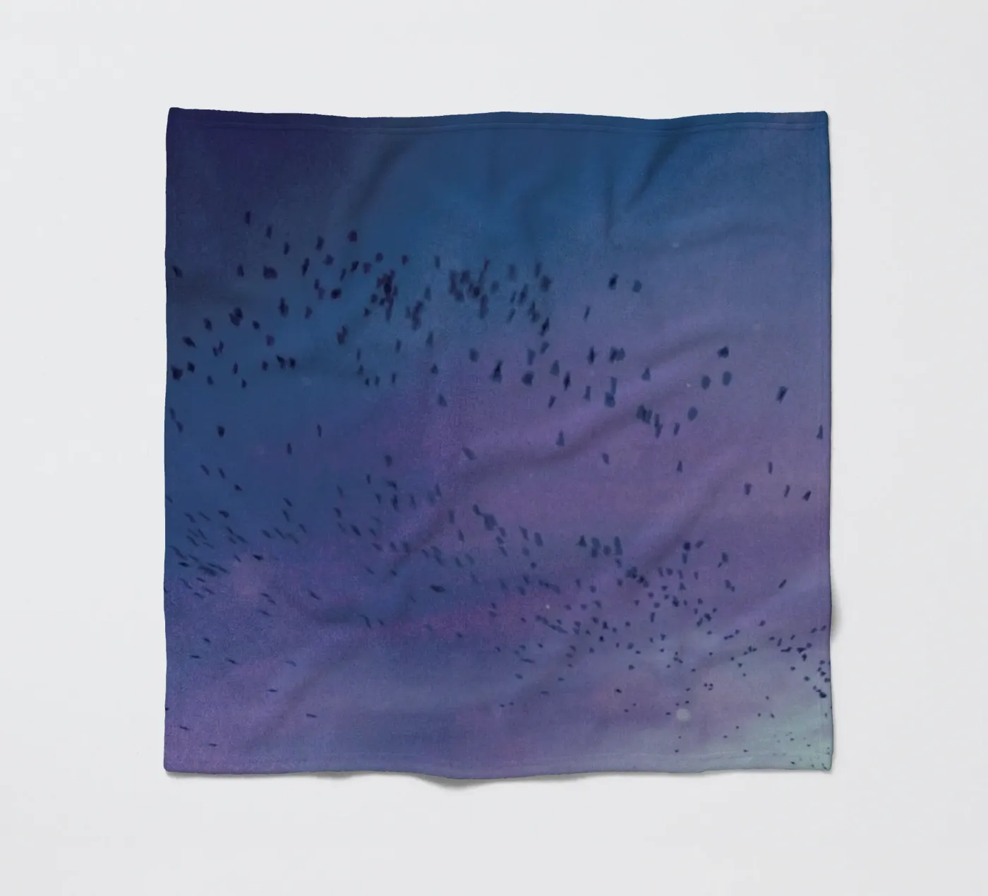 The Crows Fleecedecke von Pale Grain