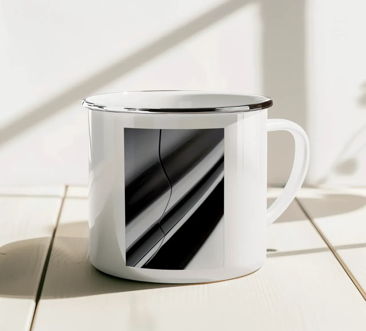 Beauty is in the Details tazza in smalto da Studio Nahili