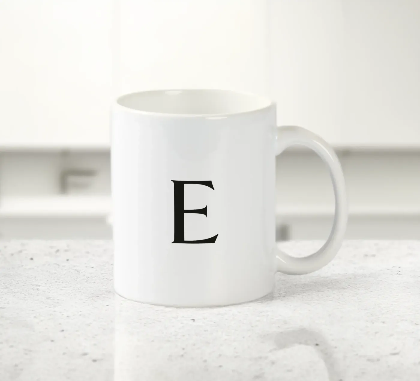 Letter E keramische mok van Katja Stehle Design