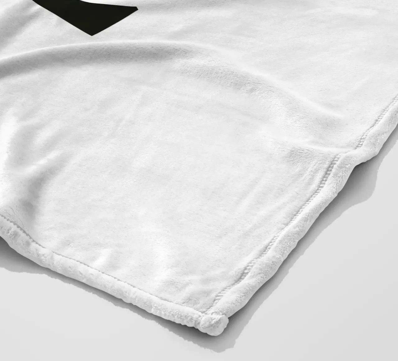 Letter E fleecedeken van Katja Stehle Design