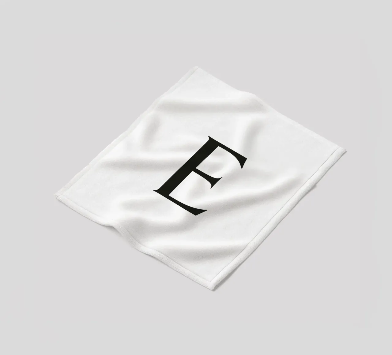 Letter E fleecedeken van Katja Stehle Design