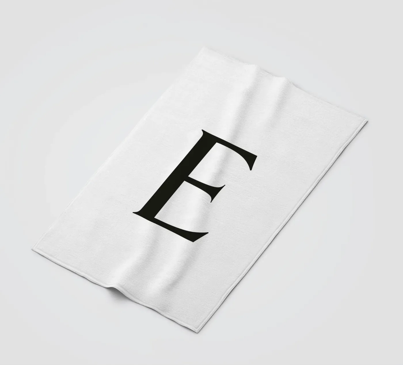 Buchstabe E Fleecedecke von Katja Stehle Design