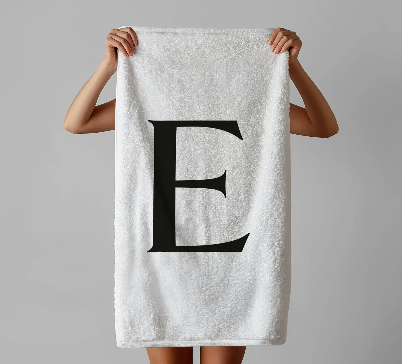 Buchstabe E Handtuch von Katja Stehle Design