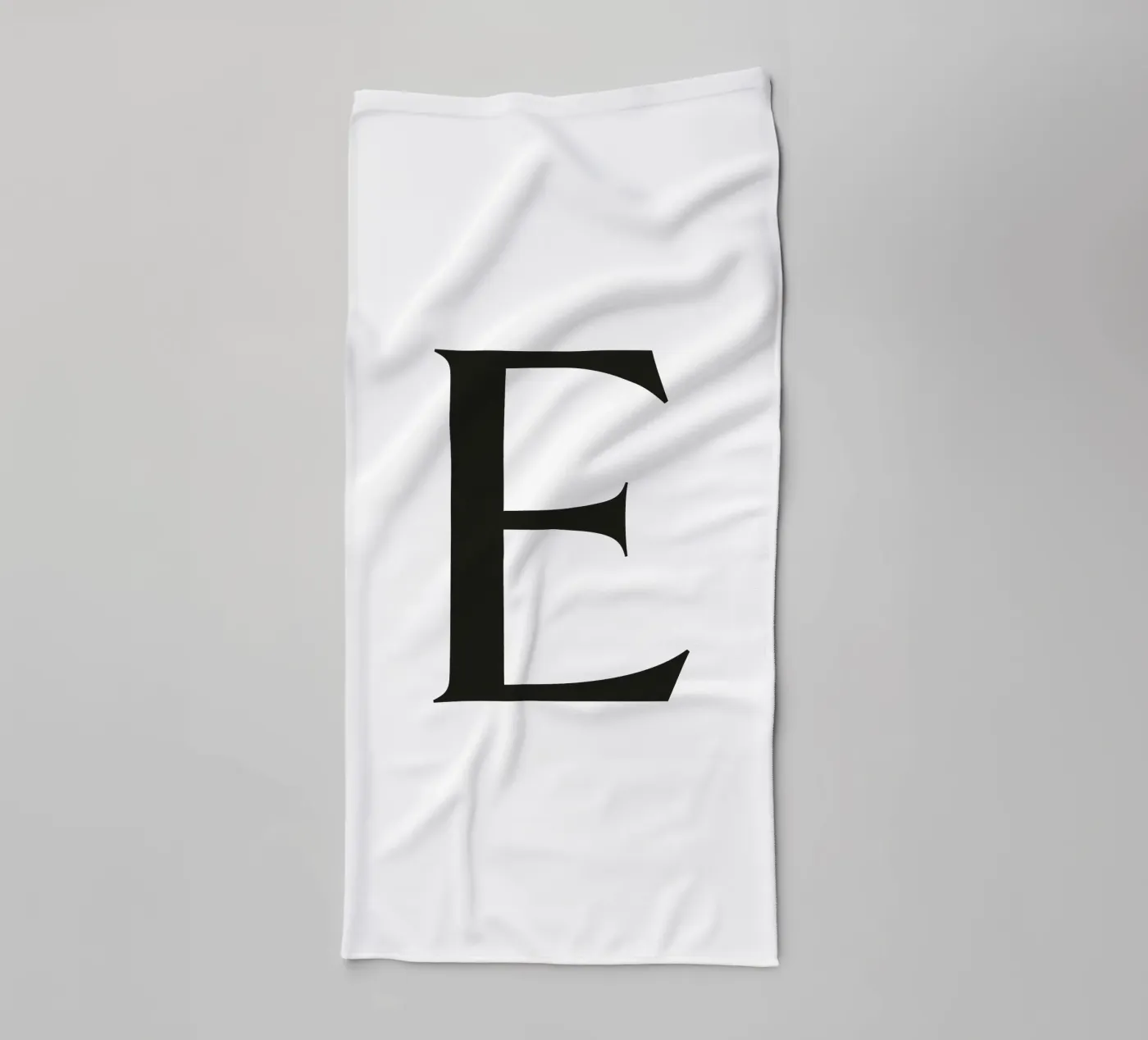 Buchstabe E Handtuch von Katja Stehle Design