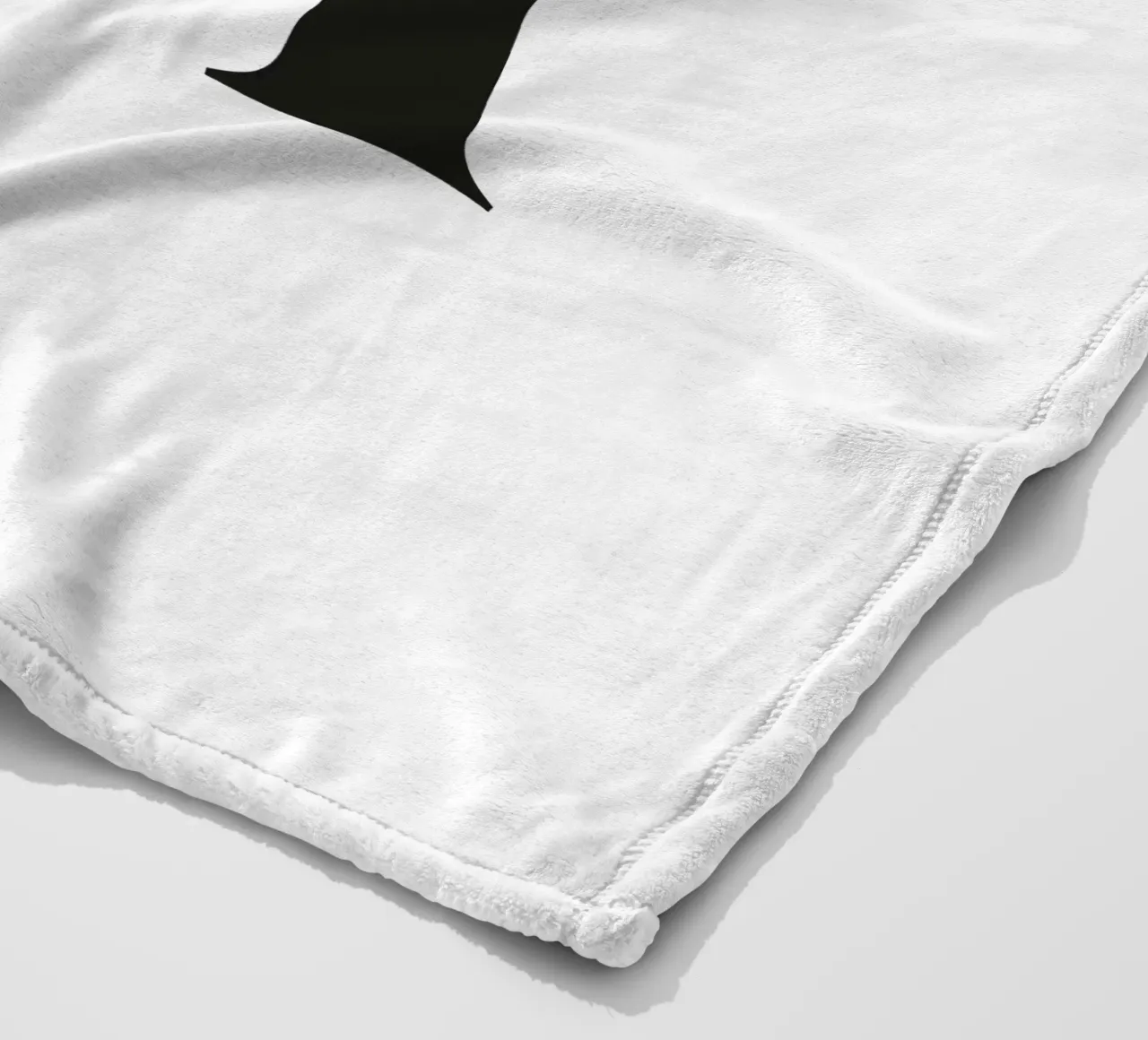 Buchstabe H fleece blanket by Katja Stehle Design
