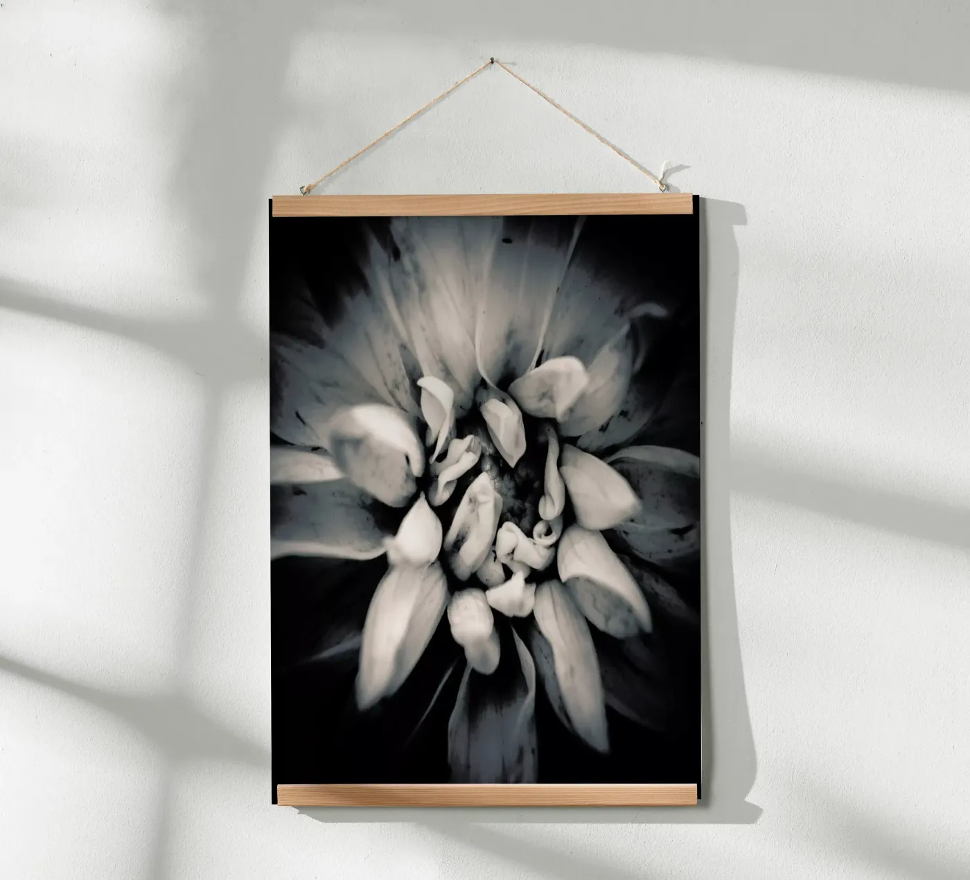 Petal poster da Victoria Frost