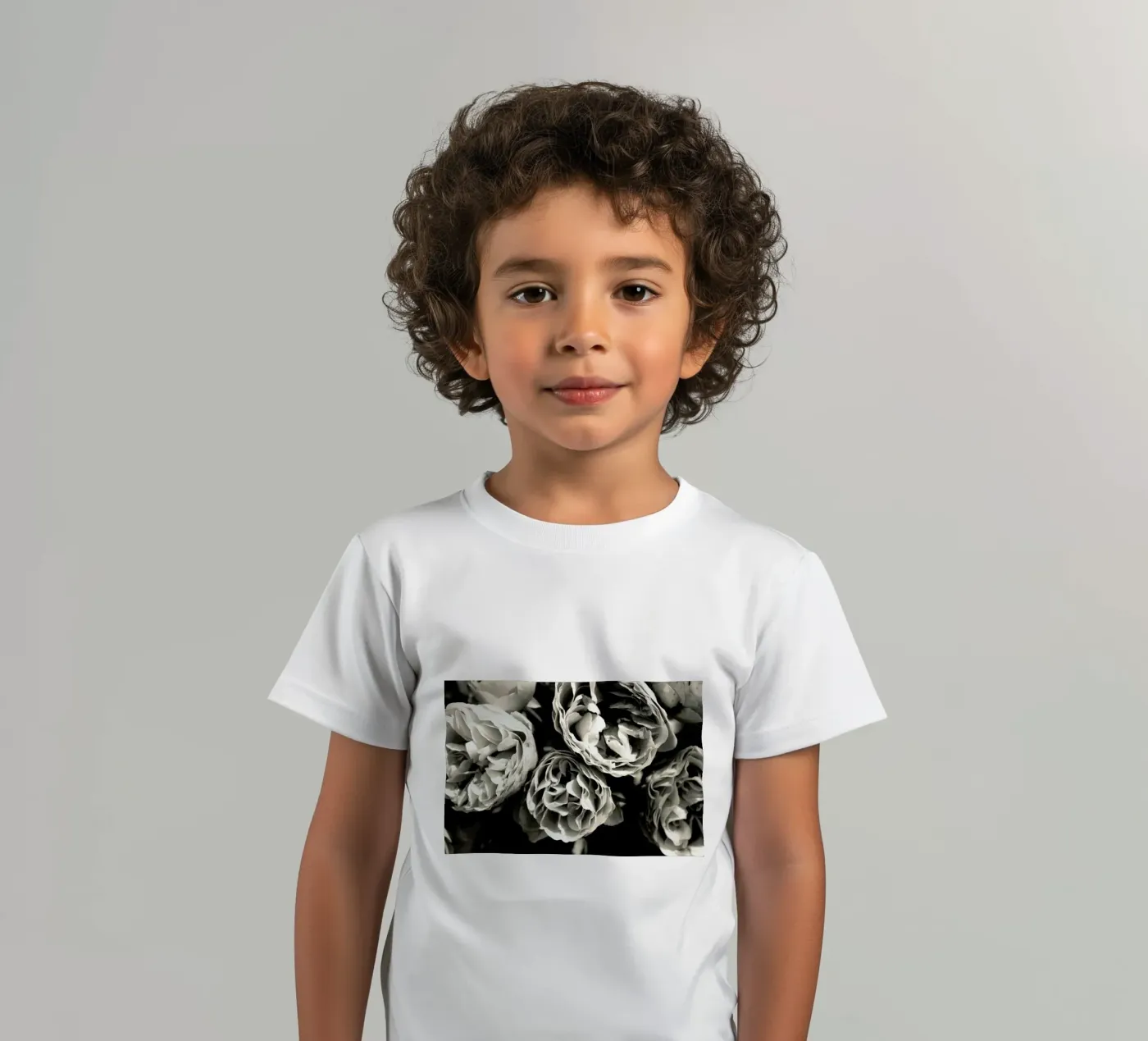 Petals t-shirt bambini da Victoria Frost