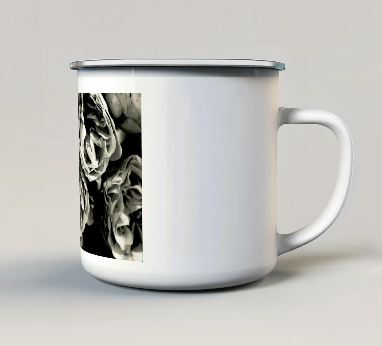 Petals tazza in smalto da Victoria Frost