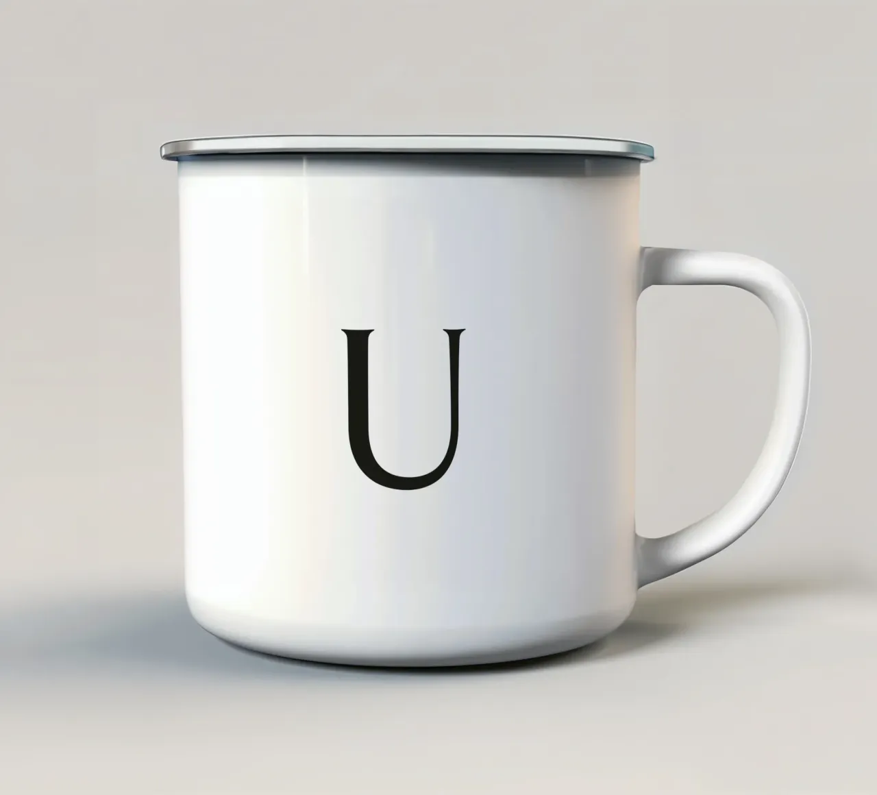 Lettera U tazza in smalto da Katja Stehle Design