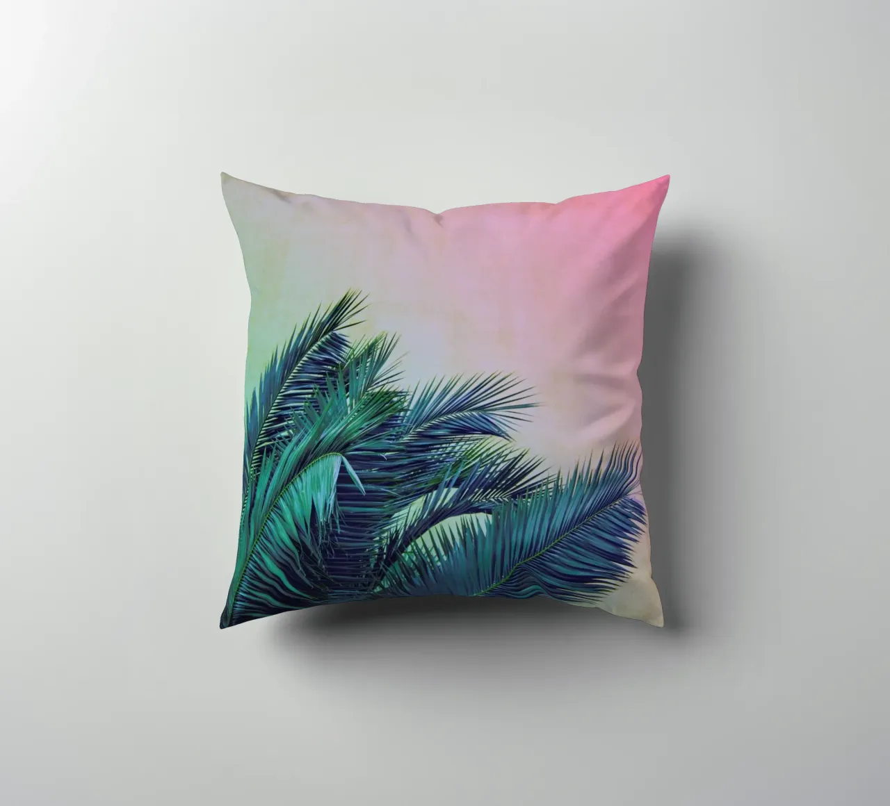 Pink Palm Tree Leaves cuscino da Victoria Frost