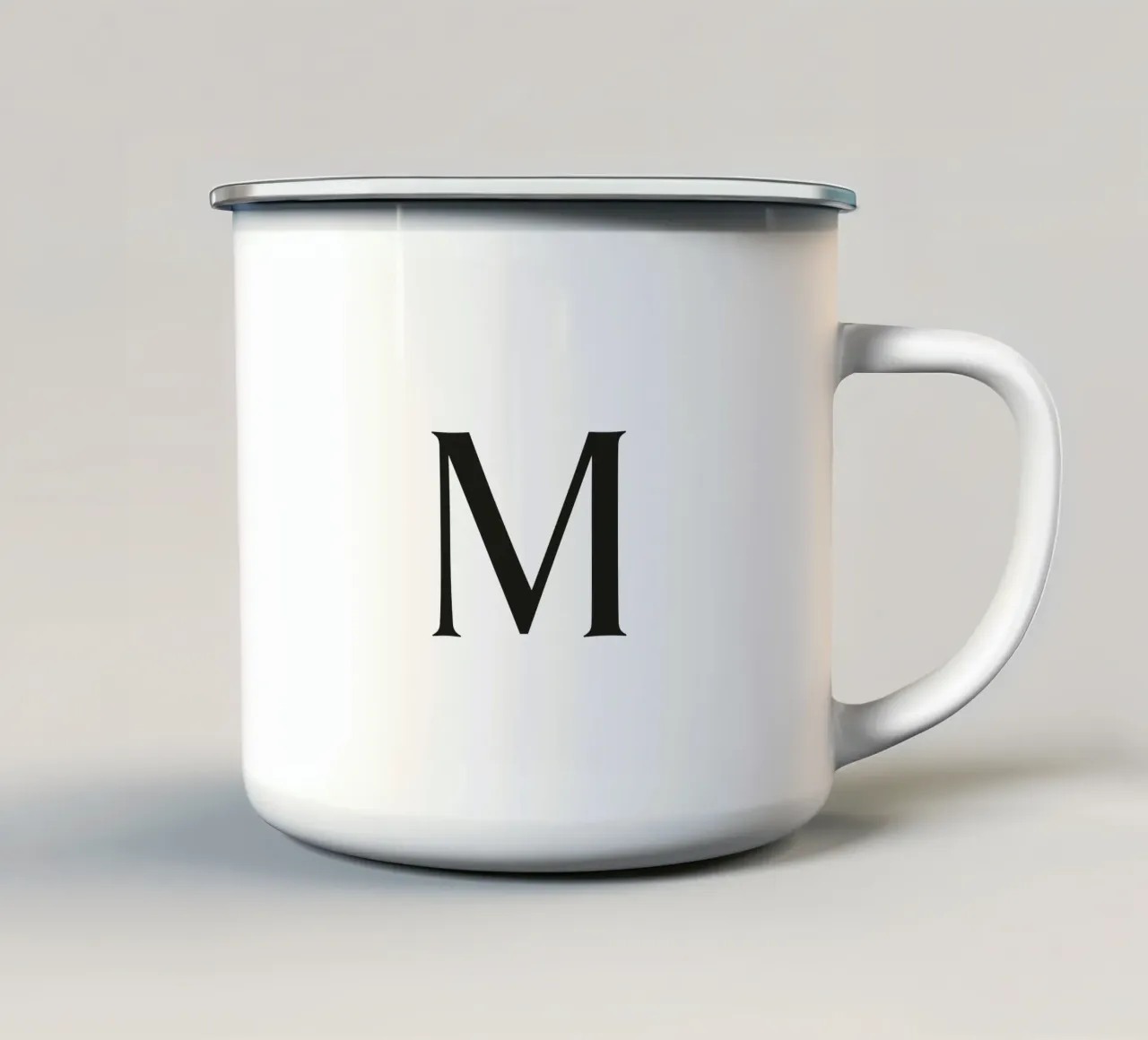 Lettera M tazza in smalto da Katja Stehle Design