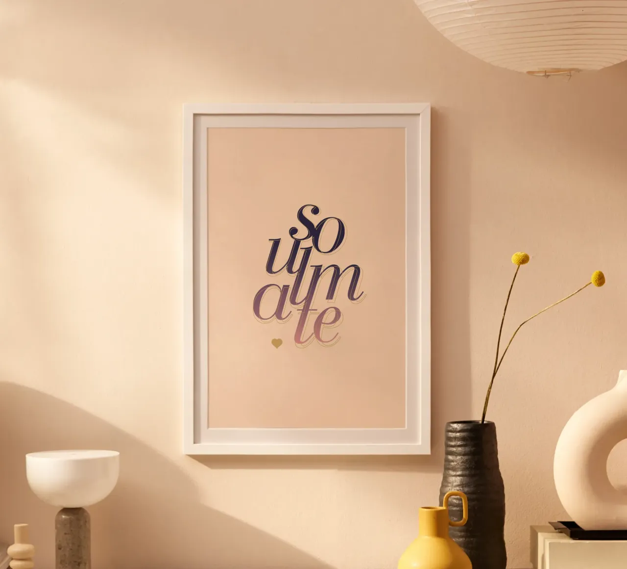 Soulmate Typography - Pink poster con telaio in alluminio da KHouse Studio