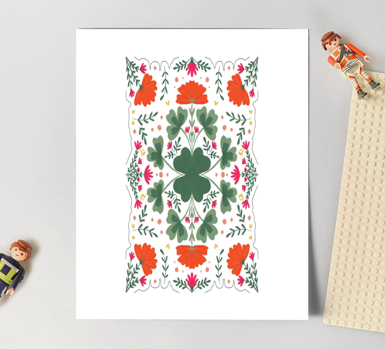 Klavers en bloemen - groen en beige stickervel van Wackapacka