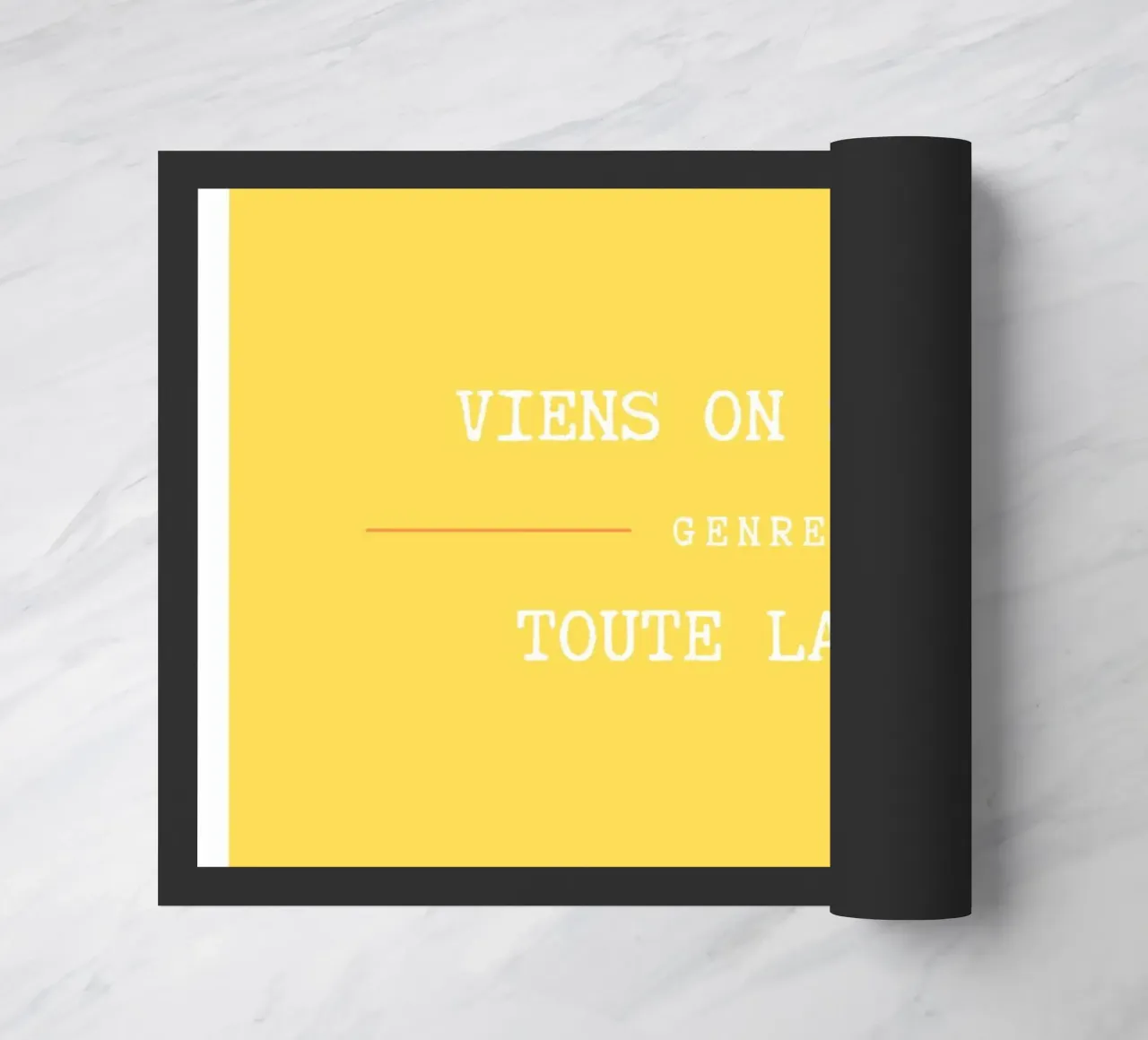 Viens on s'aime (Jaune) Fußmatte von Idées & Création