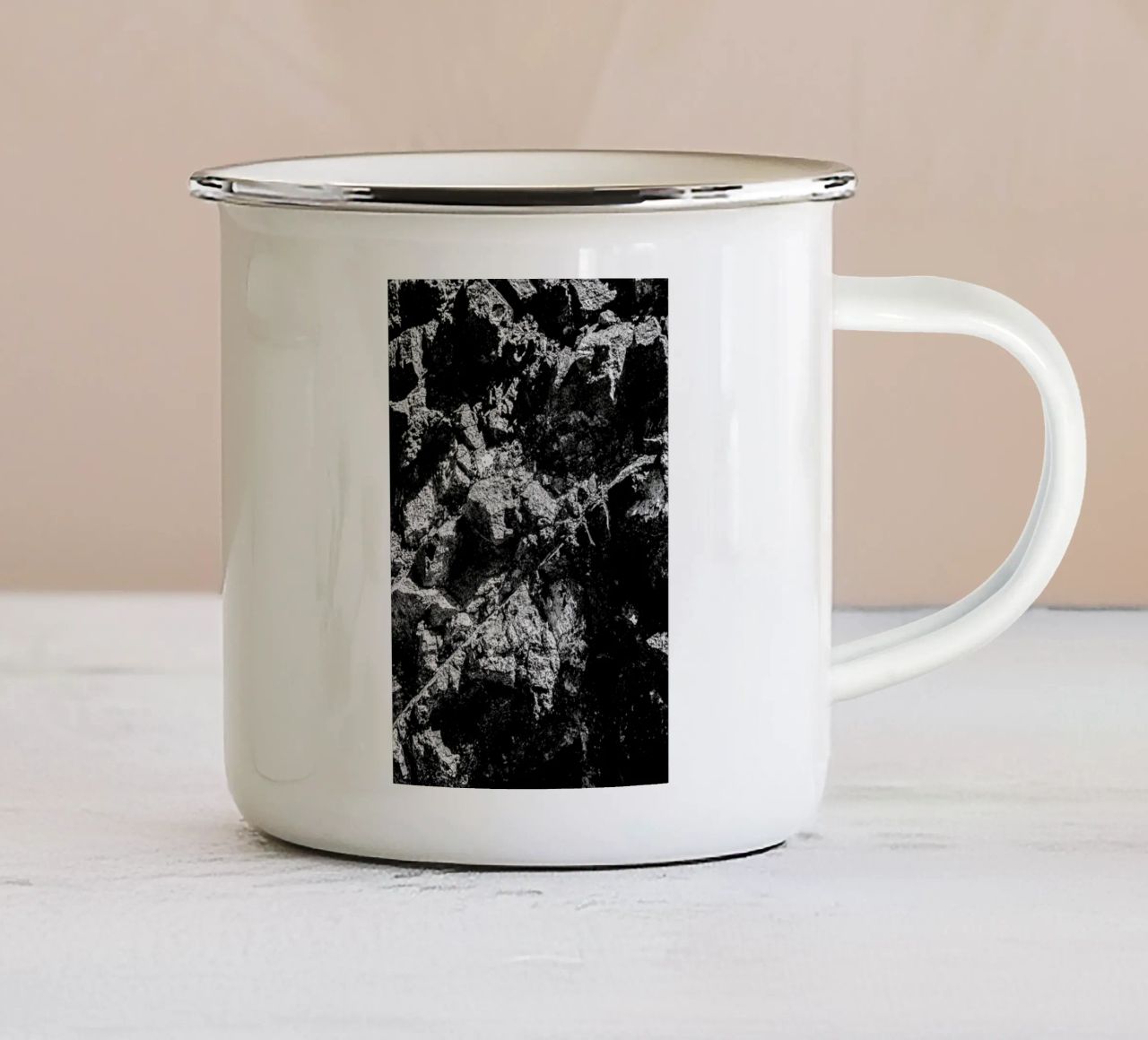 Rock Pattern 1 tazza in smalto da Chris Abatzis