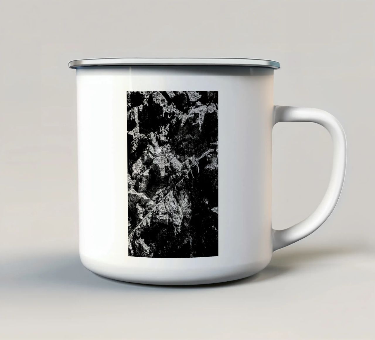 Rock Pattern 1 tazza in smalto da Chris Abatzis