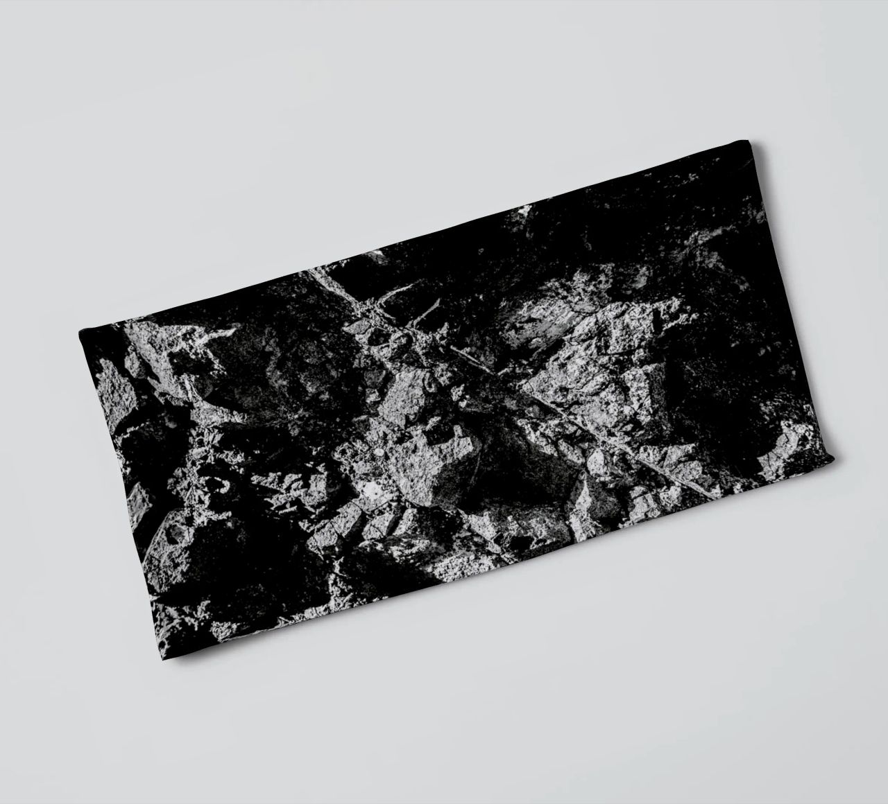 Rock Pattern 1 asciugamano da bagno da Chris Abatzis