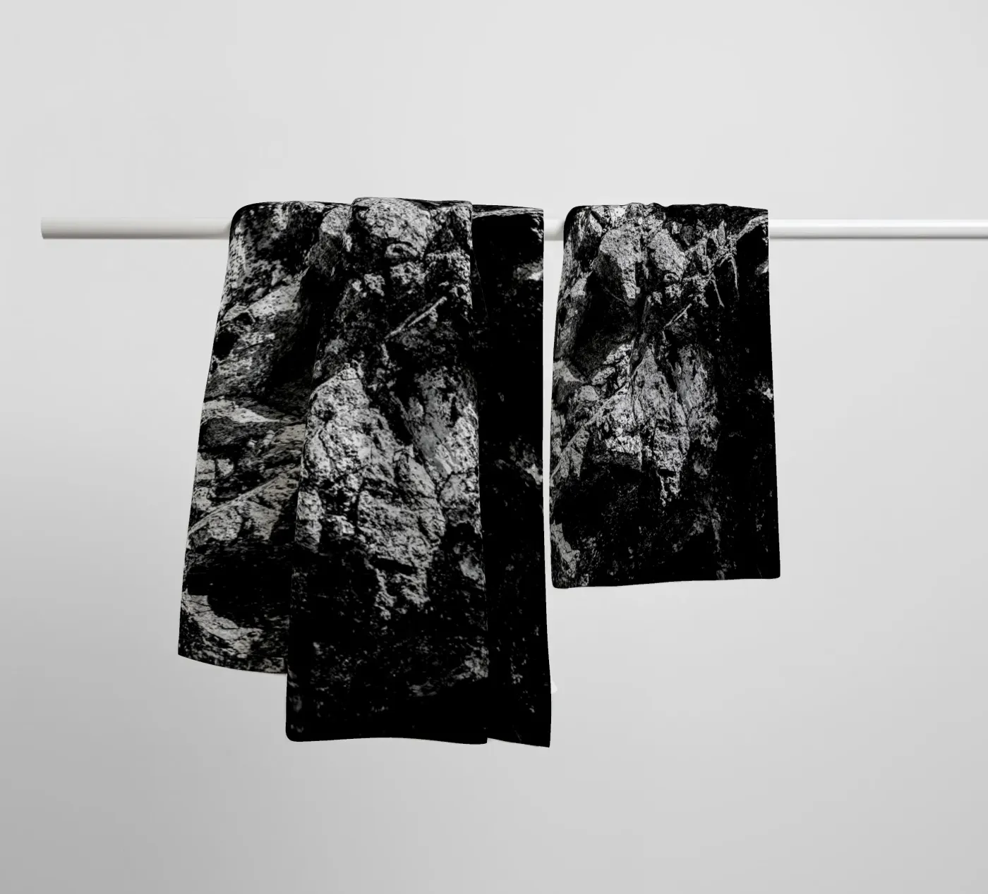 Rock Pattern 1 badhanddoek van Chris Abatzis