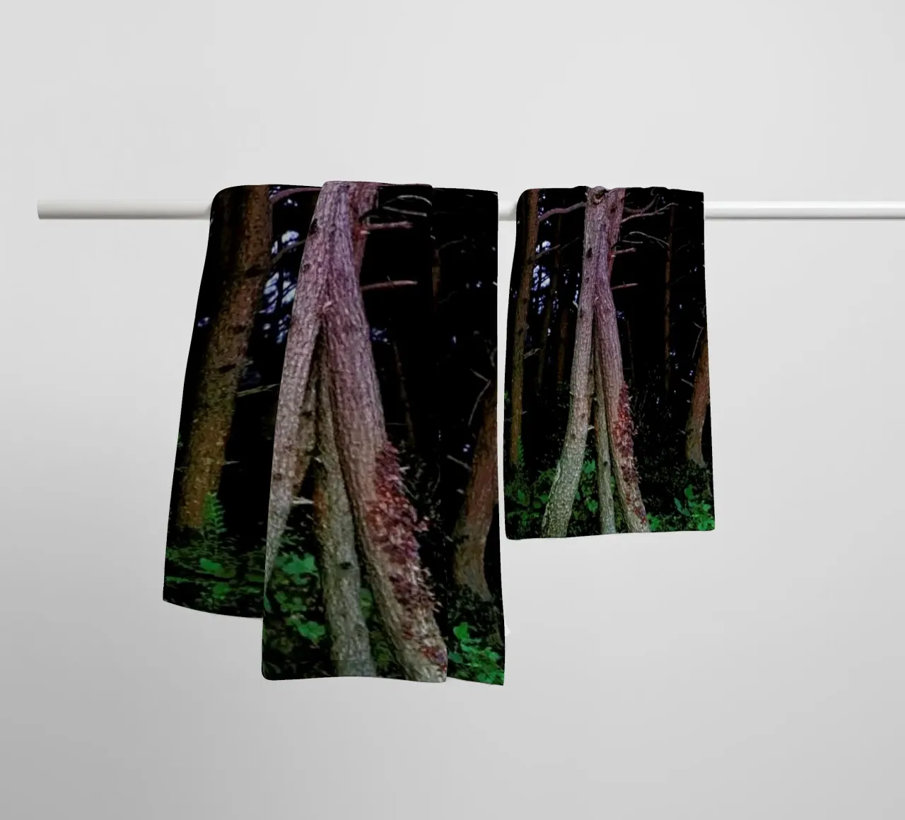 Busan Trees asciugamano da bagno da Julian Wolkenstein