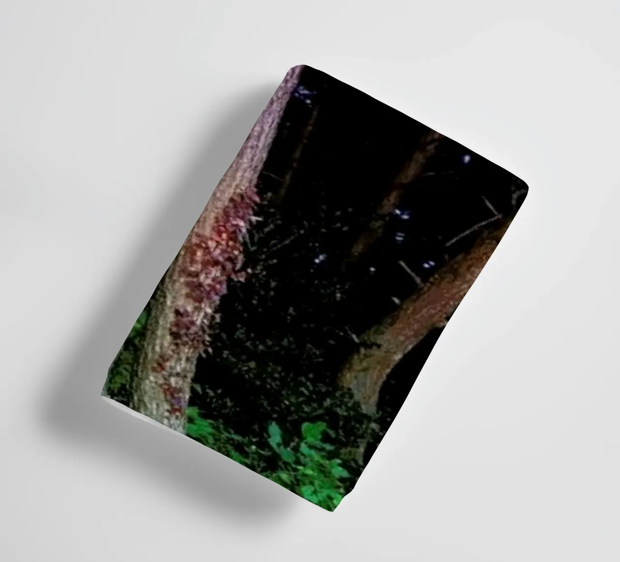 Busan Trees asciugamano da bagno da Julian Wolkenstein