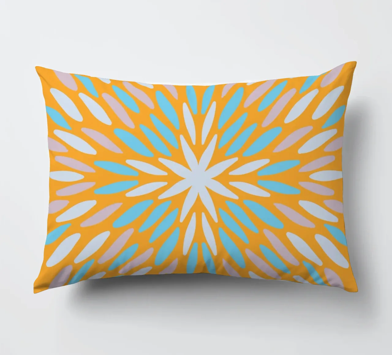 Petal burst - arancio, blu e beige cuscino da Wackapacka