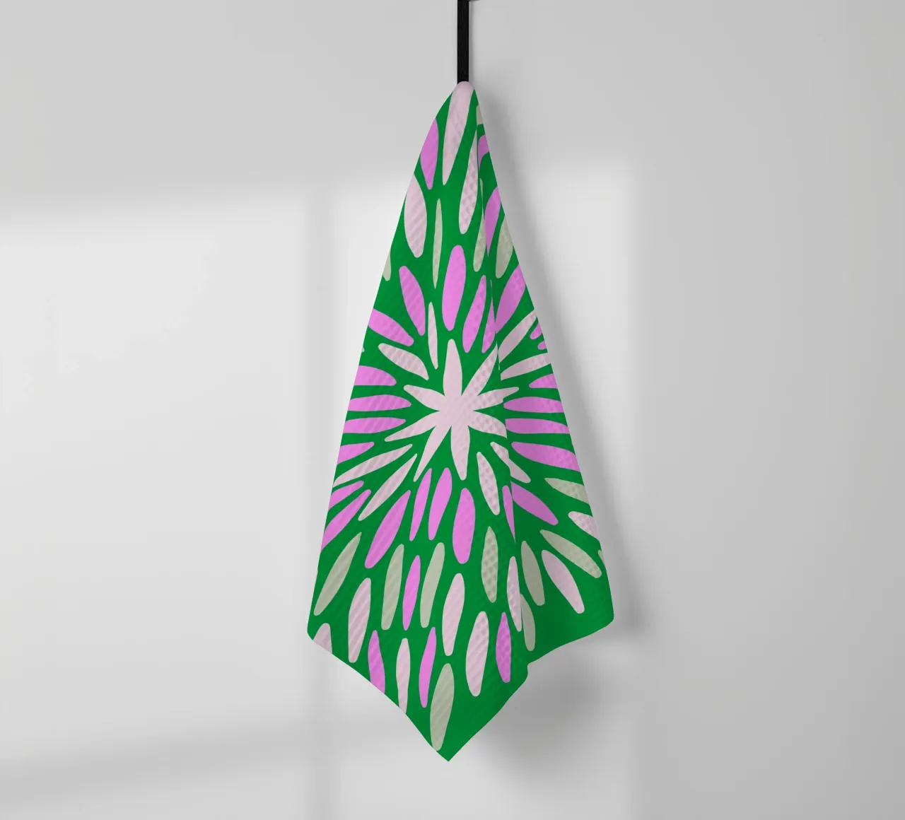 Petal burst - verde, rosa e beige canovaccio da cucina da Wackapacka