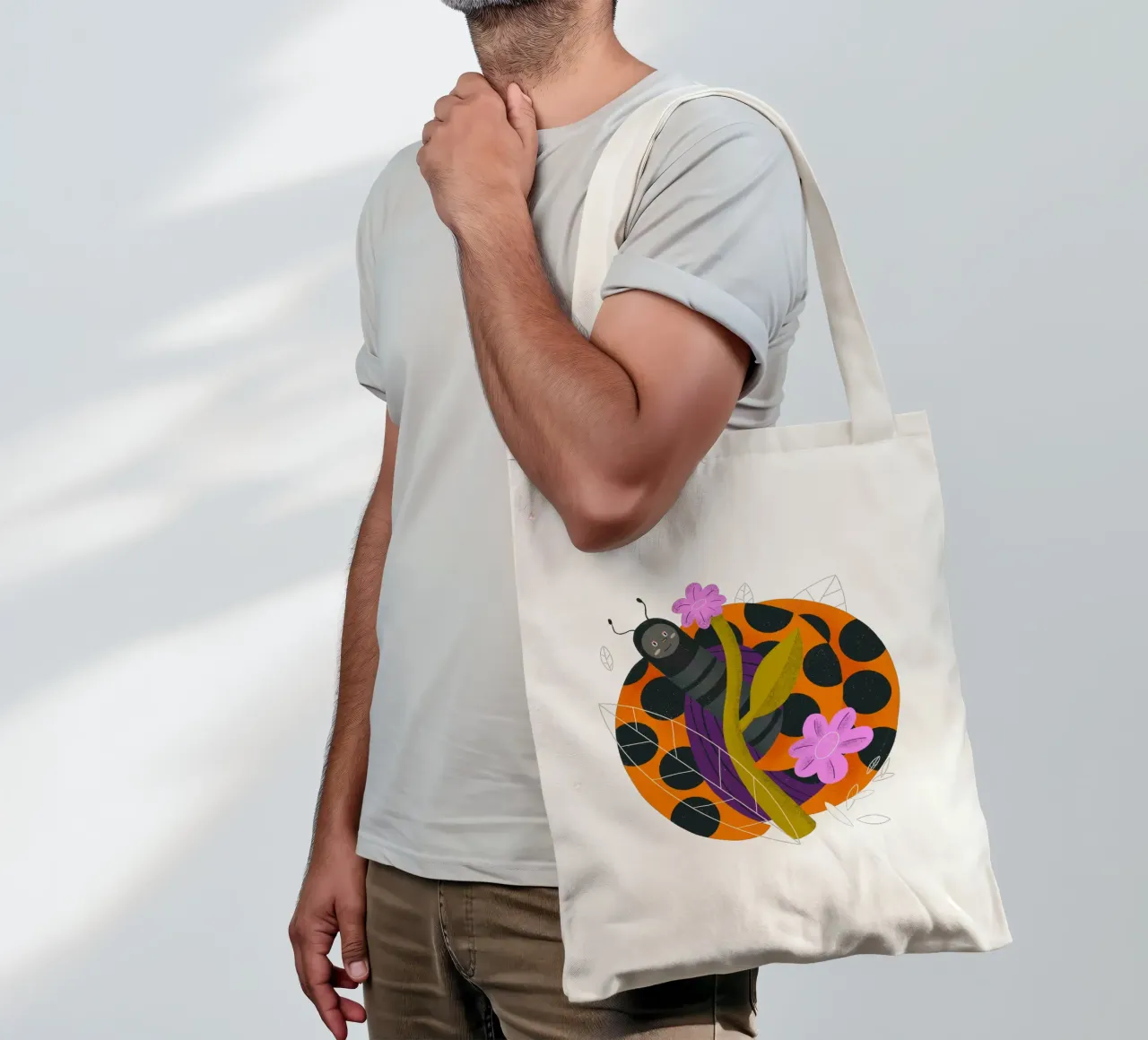 Una coccinella molto amichevole borsa in juta da Bold & Beautiful
