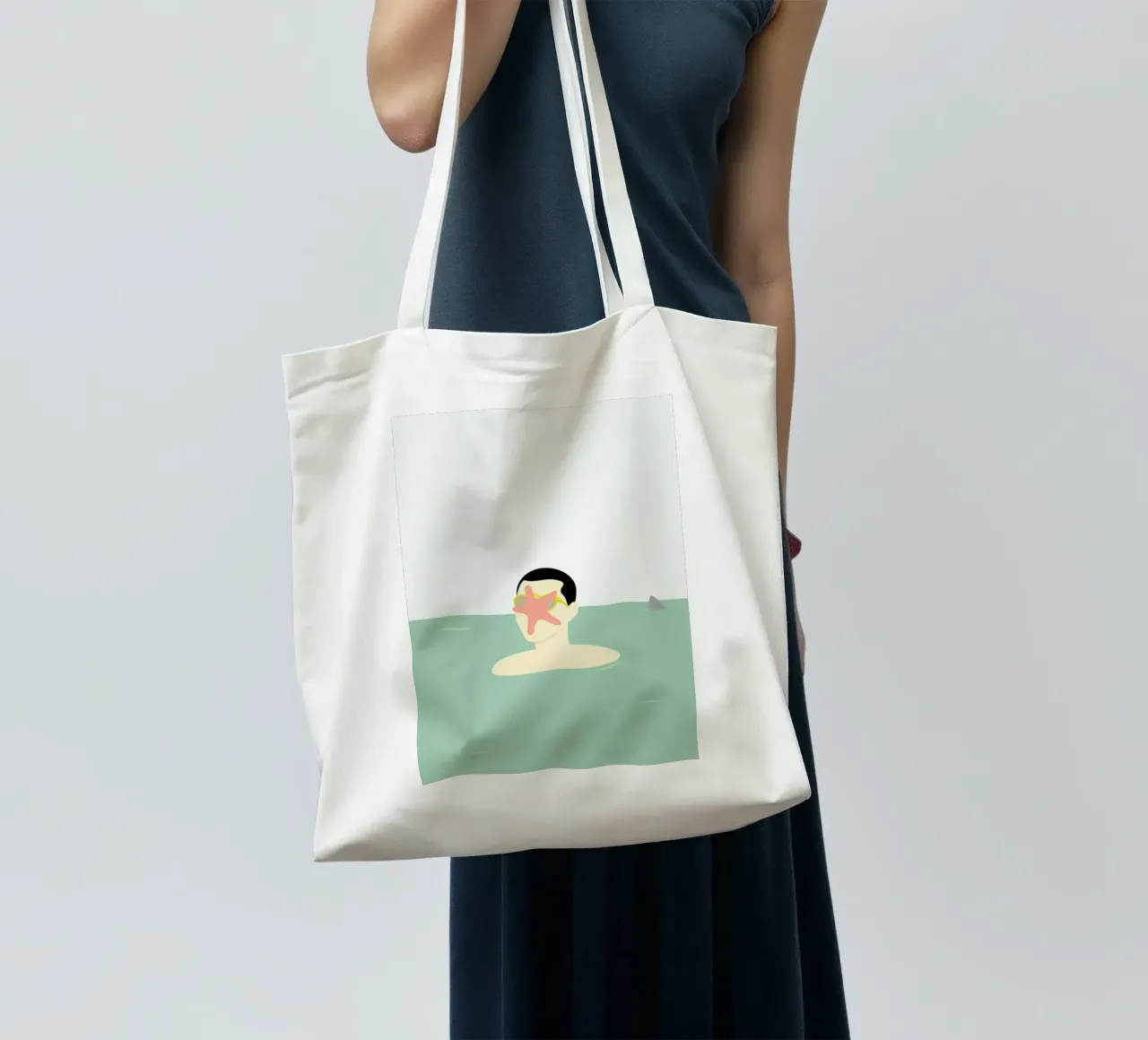 En Smuk Dag Paa Havet tote bag by Swen Swensøn