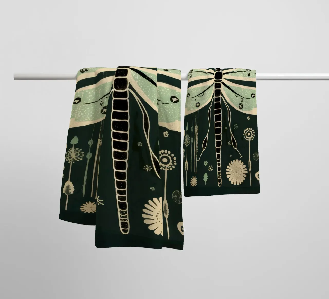 Libellula verde 3 asciugamano da bagno da Minimal Animal Art