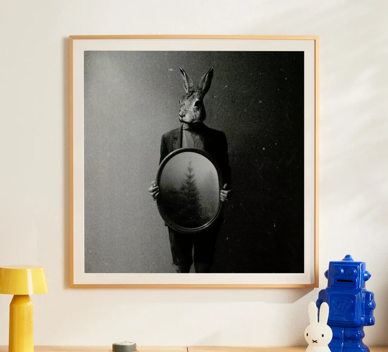 Animales en mi habitación - Conejo poster con marco de plástico de Evgeniy Stepanets